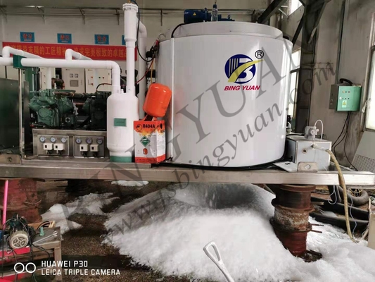 Große SUS304 Speiseeiszubereitungs-Maschine konkrete abkühlende Ausrüstung 30ton/Day